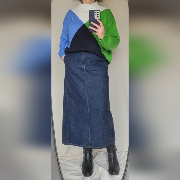 Zara/Massimo Dutti Denim Skirt, size 12 - Picture 15 of 16